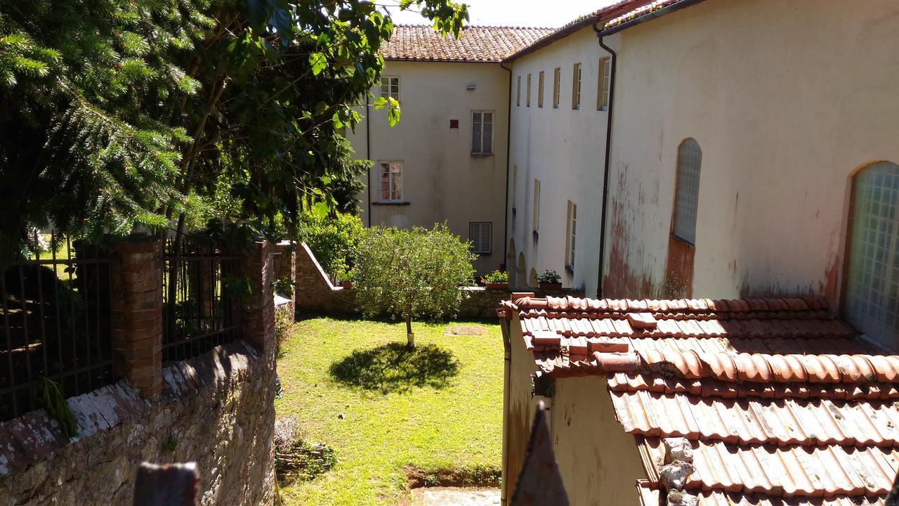Hotel Casa Diocesana Di Лука Екстериор снимка