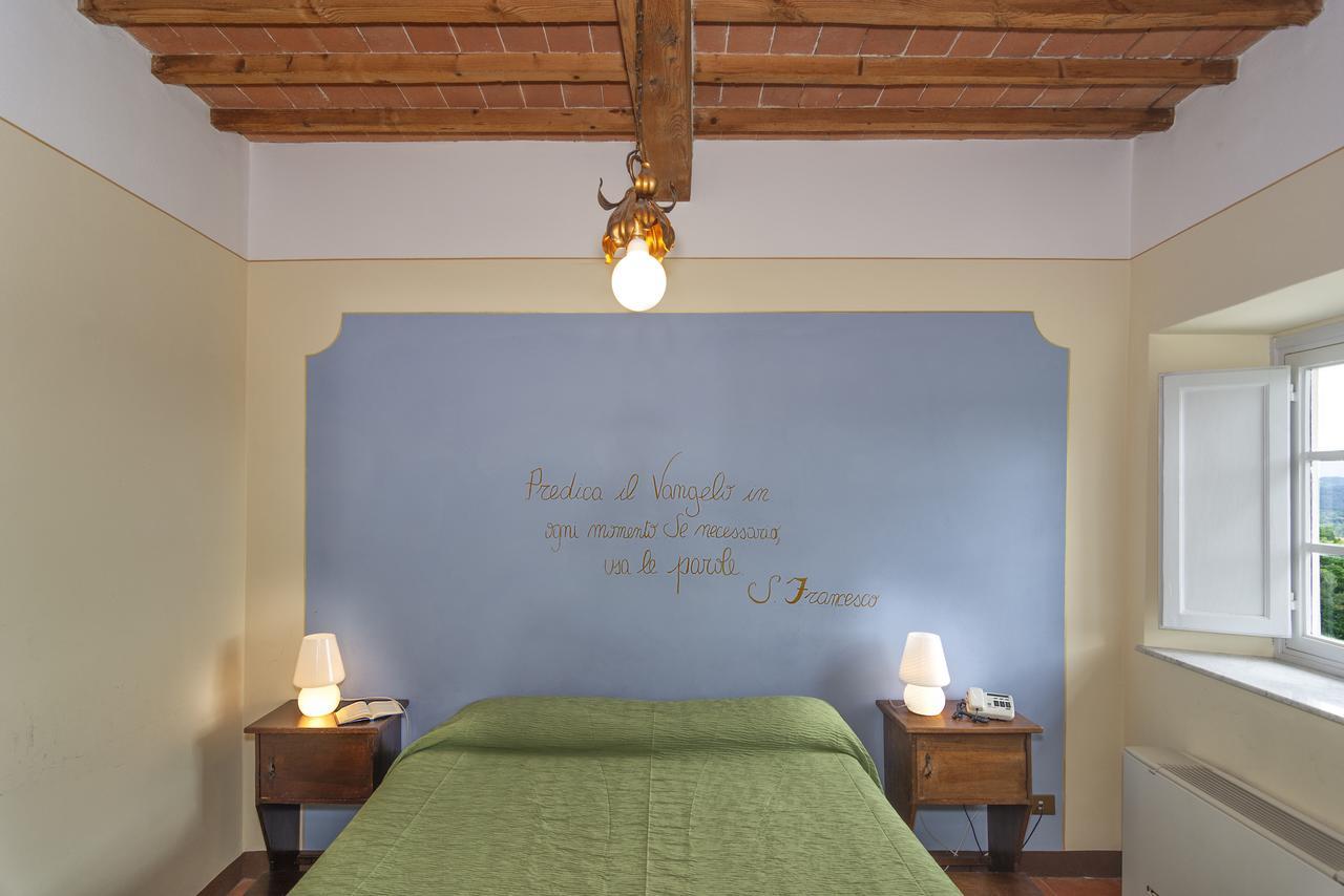Hotel Casa Diocesana Di Лука Екстериор снимка