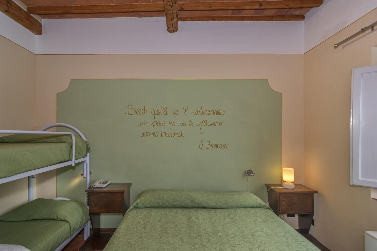 Hotel Casa Diocesana Di Лука Екстериор снимка