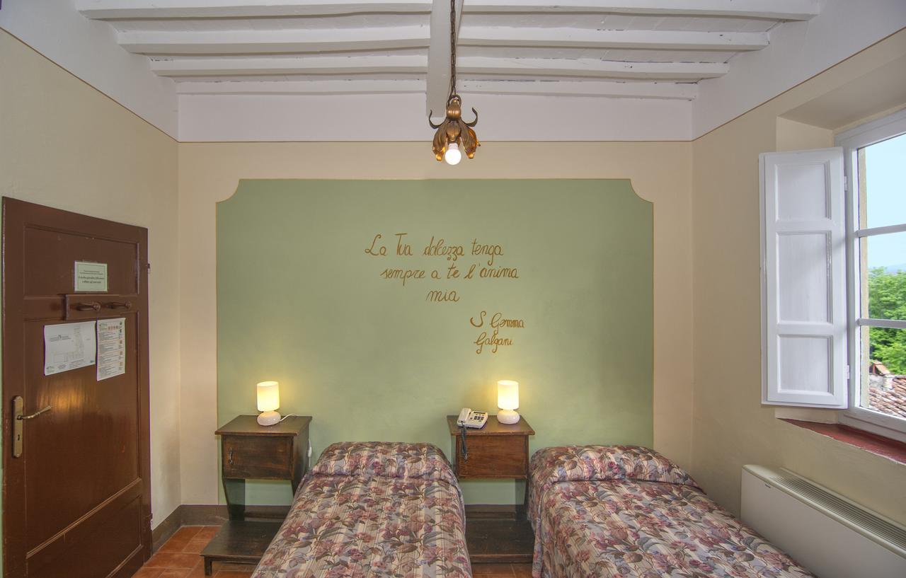 Hotel Casa Diocesana Di Лука Екстериор снимка